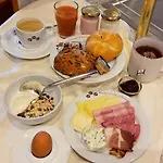 Hotel-cafe 3 Kronen 3*