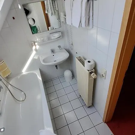 Hotel-cafe 3 Kronen Bed & Breakfast