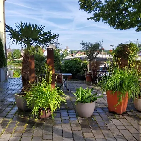 Bed & Breakfast Hotel-cafe 3 Kronen 3*