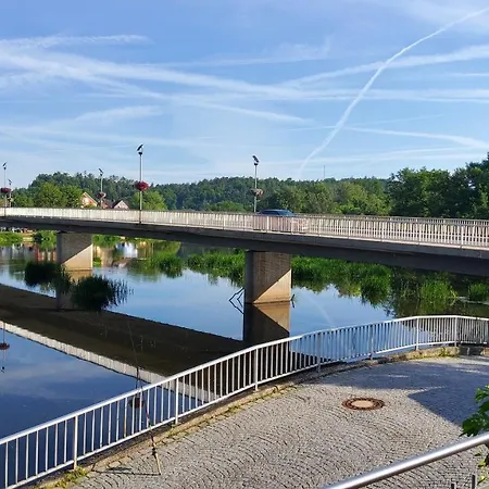 住宿加早餐酒店 Hotel-cafe 3 Kronen 3*