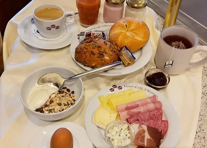 Hotel-cafe 3 Kronen 3*